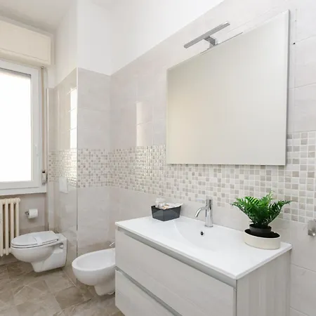 Vivimihome-Navigli Balcony & Parking *