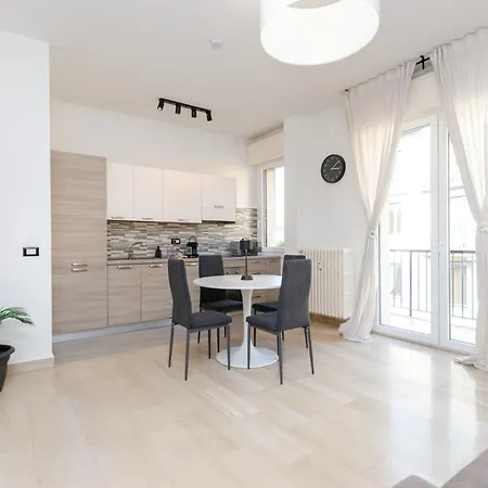 Апартаменты Vivimihome-Navigli Balcony & Parking Милан