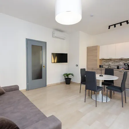 Vivimihome-Navigli Balcony & Parking Милан