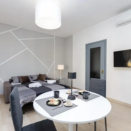 Vivimihome-Navigli Balcony & Parking