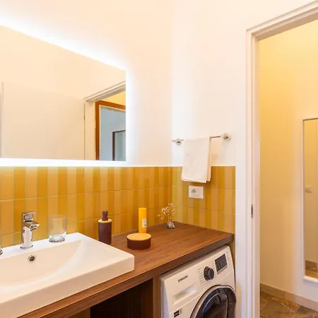 شقة Guesthost - Casa Giuliana Splendido Trilocale *