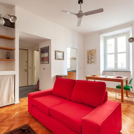 Comodo Nel Centro Storico Di - San Vincenzo * Milan