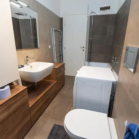 In Famagosta M2 Wifi + Work Station Appartement