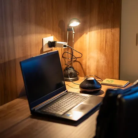 In Famagosta M2 Wifi + Work Station Appartement