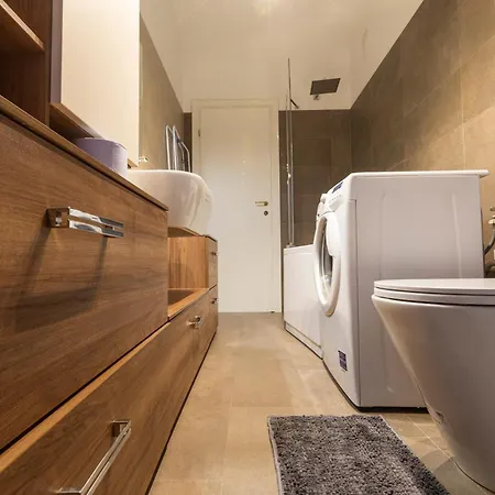 In Famagosta M2 Wifi + Work Station Appartement