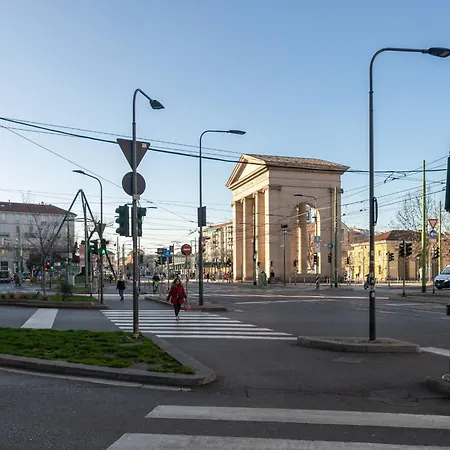 Col Di Lana Modern In Milano