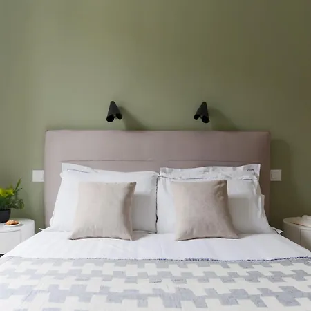 شقة The Rent - Spacious And Renovated Two-bedroom Downtown ميلان