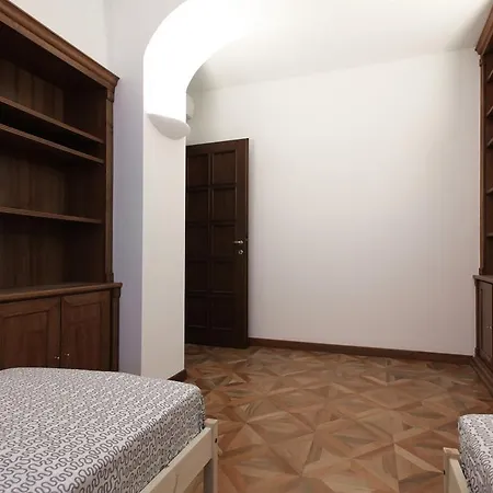 Prestigioso In Centro Milan