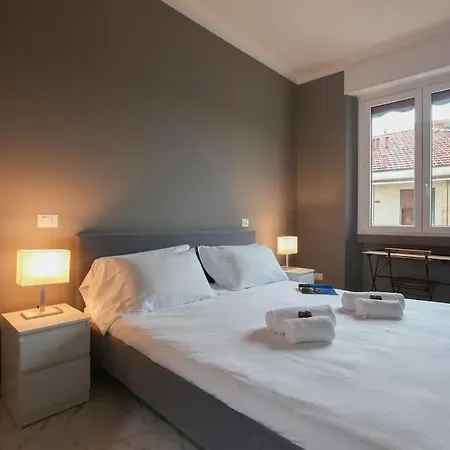Hacca Collection - Bocconi, Porta Romana 2br Apartment *
