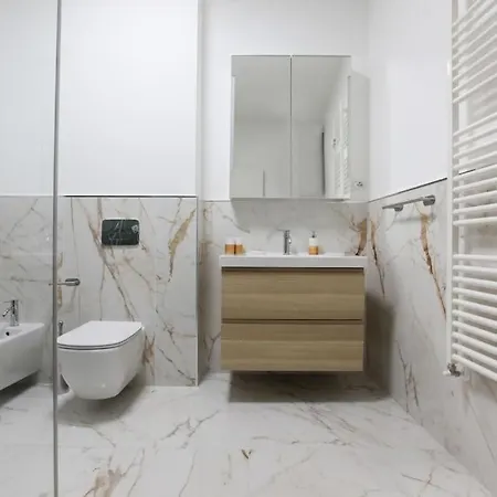 Hacca Collection - Bocconi, Porta Romana 2br Milão