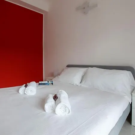 Hacca Collection - Bocconi, Porta Romana 2br Apartment *