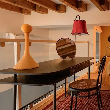 The Yellow - Luxury Loft In The Center Of