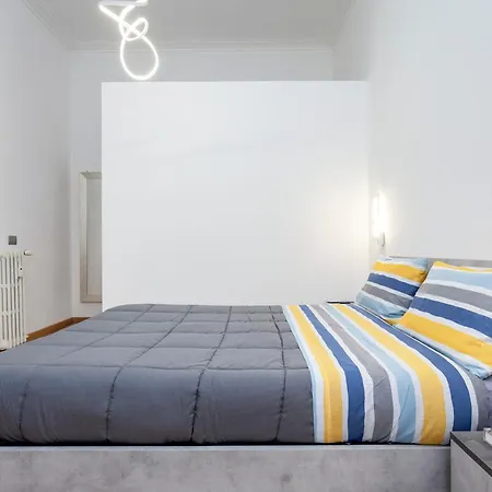 Stazione Centrale-ariel Soperga32 * Милан