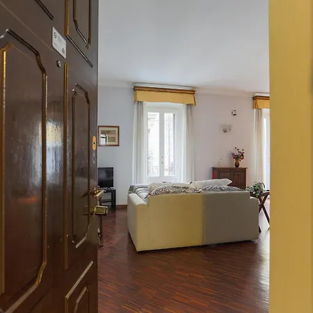 Apartment The Best Rent - Spacious One-bedroom Near The Columns Of San Lorenzo Milan