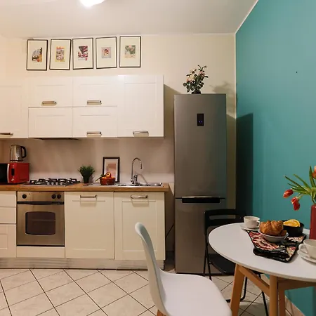 The Best Rent - Spacious One-bedroom Near The Columns Of San Lorenzo Apartment *