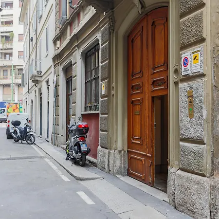 The Best Rent - Spacious One-bedroom Near The Columns Of San Lorenzo Apartment Milan