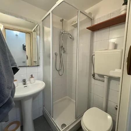 Cozy Tiny In Apartament Mediolan