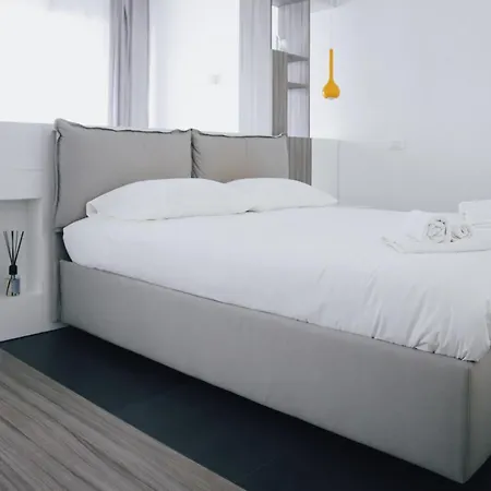 Ugo's Urban Home: Porta Nuova District Μιλάνο
