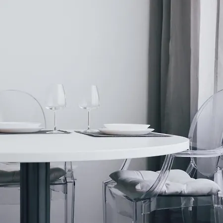 Ugo's Urban Home: Porta Nuova District
