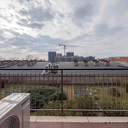 Ihost Flat - Giambellino 131-2 Apartment *