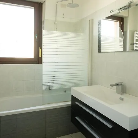 L'arche Comfort&relax - House On The Navigli River 2 Apartment *
