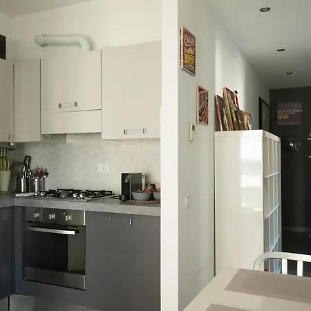 L'arche Comfort&relax - House On The Navigli River 2 アパート *