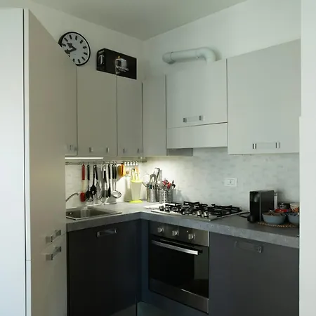 L'arche Comfort&relax - House On The Navigli River 2 * Milan