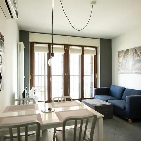 L'arche Comfort&relax - House On The Navigli River 2 Apartment