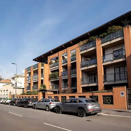 L'arche Comfort&relax - House On The Navigli River 2 Apartment *