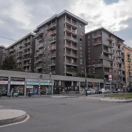 Ihost Flat - Giambellino 131-1 *