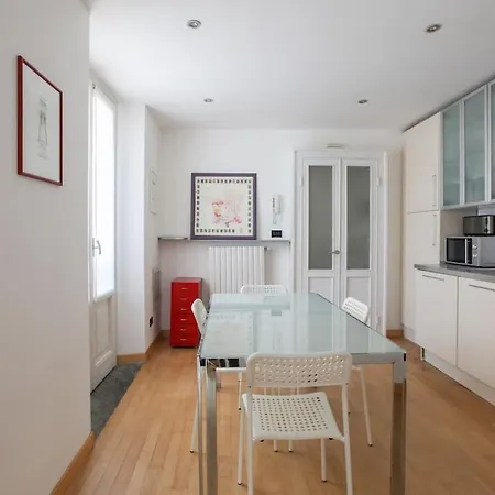 Hacca Collection - Open Space In Porta Ticinese * Mailand