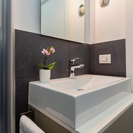 Premuda20 Elegant By Hospity