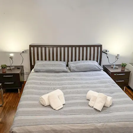 Casa Porpora, Trilocale In Posizione Eccellente Apartmán