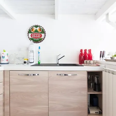 Apartment Elegant Triplex Townhouse With Luxe Terrace *