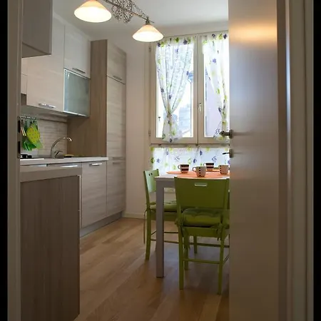 Rovereto Hintown ミラノ