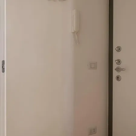 Hacca Collection - Bocconi, Navigli 1br * ميلان