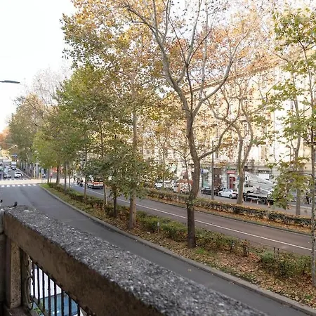 Hacca Collection - Bocconi, Navigli 1br Lejlighed