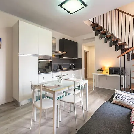 Ampio Quadrilocale Navigli/forum + Free Parking Apartment