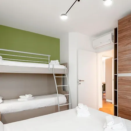 Stayeasy Argelati40 - Penthouse With 2 Bedrooms, 2 Bathrooms And Terrace - Navigli * Milán