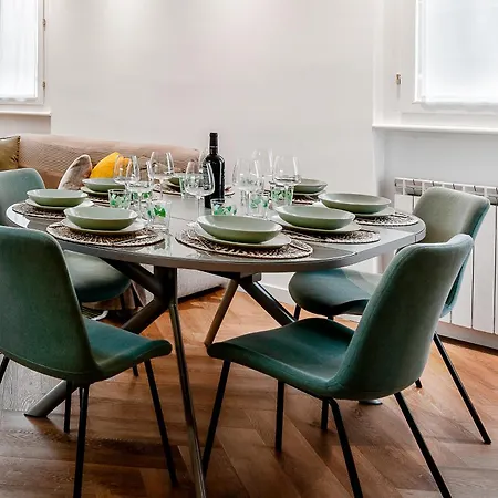 Stayeasy Argelati40 - Penthouse With 2 Bedrooms, 2 Bathrooms And Terrace - Navigli Milão