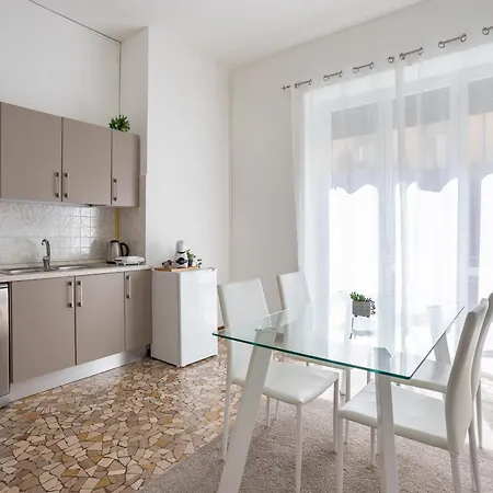 Cesare's Nest - Super Position *