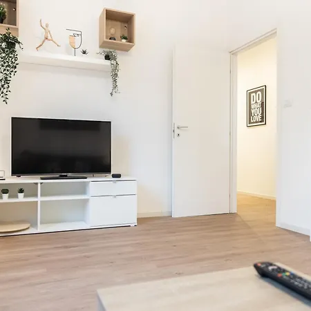 Studio's Nest - Close To Metro And Linate Airport Daire *