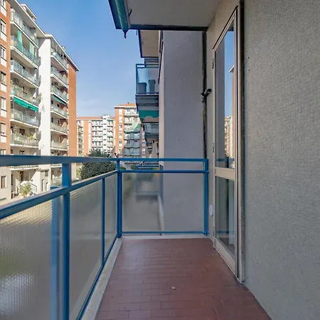 公寓 Bicocca Experience - Near Metro & Arcimboldi Theatre -fast Wifi 米兰