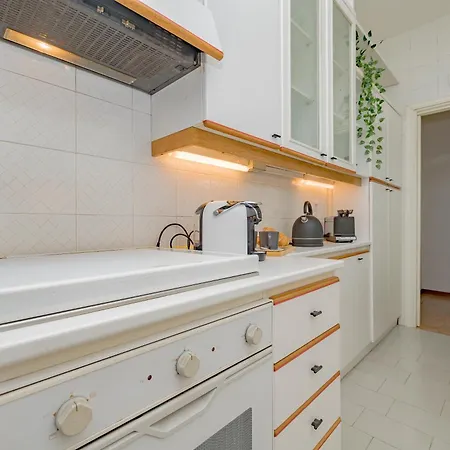 Bicocca Experience - Near Metro & Arcimboldi Theatre -fast Wifi 밀라노