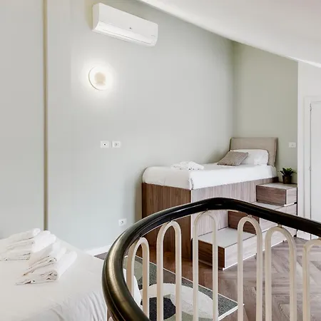 Stayeasy Argelati40 - Penthouse With 2 Bedrooms, 2 Bathrooms And Terrace - Navigli Apartmán *