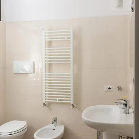 Artstay Exclusive Near Train Metro, Parking Apartment Milan