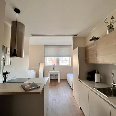 Apartment Welcome To Art Building - Comfort & Elegant Flat