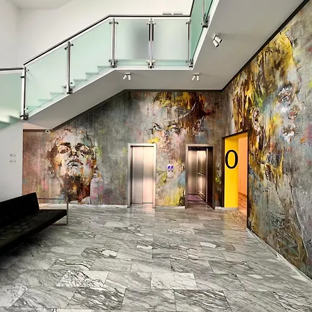 Welcome To Art Building - Comfort & Elegant Flat Apartment