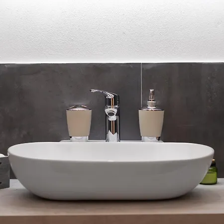 Appartement Fondazione Prada-navigli 15 Minutes To Duomo By Metro