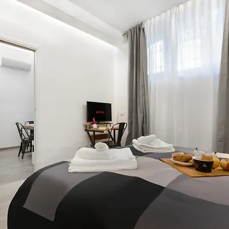 Apartment Fondazione Prada-navigli 15 Minutes To Duomo By Metro
